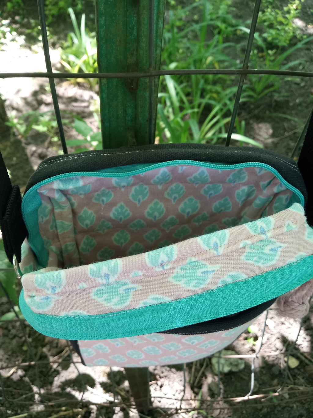 black and diamond crossbody bag