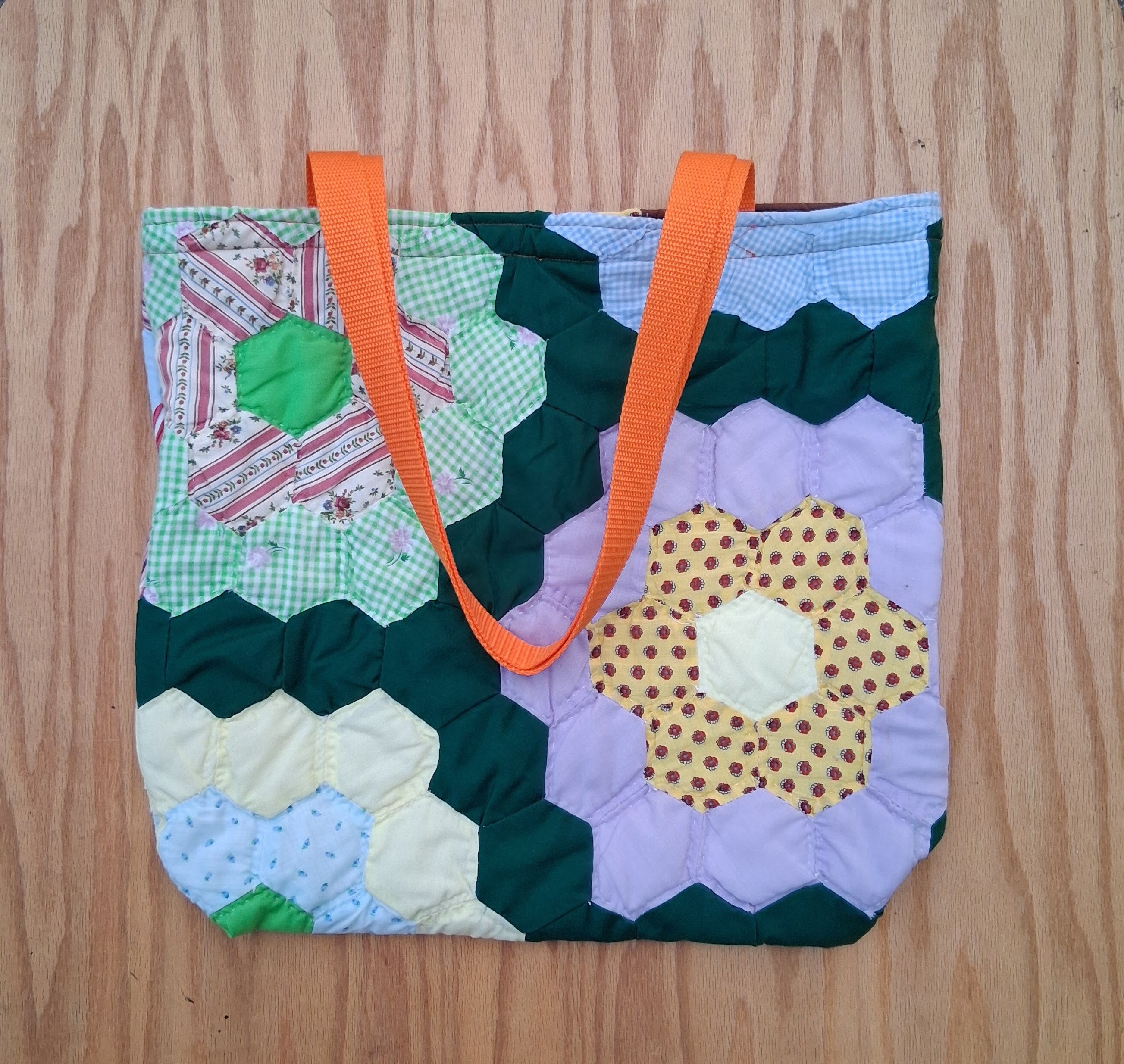 Green, floral, quilt tote bag