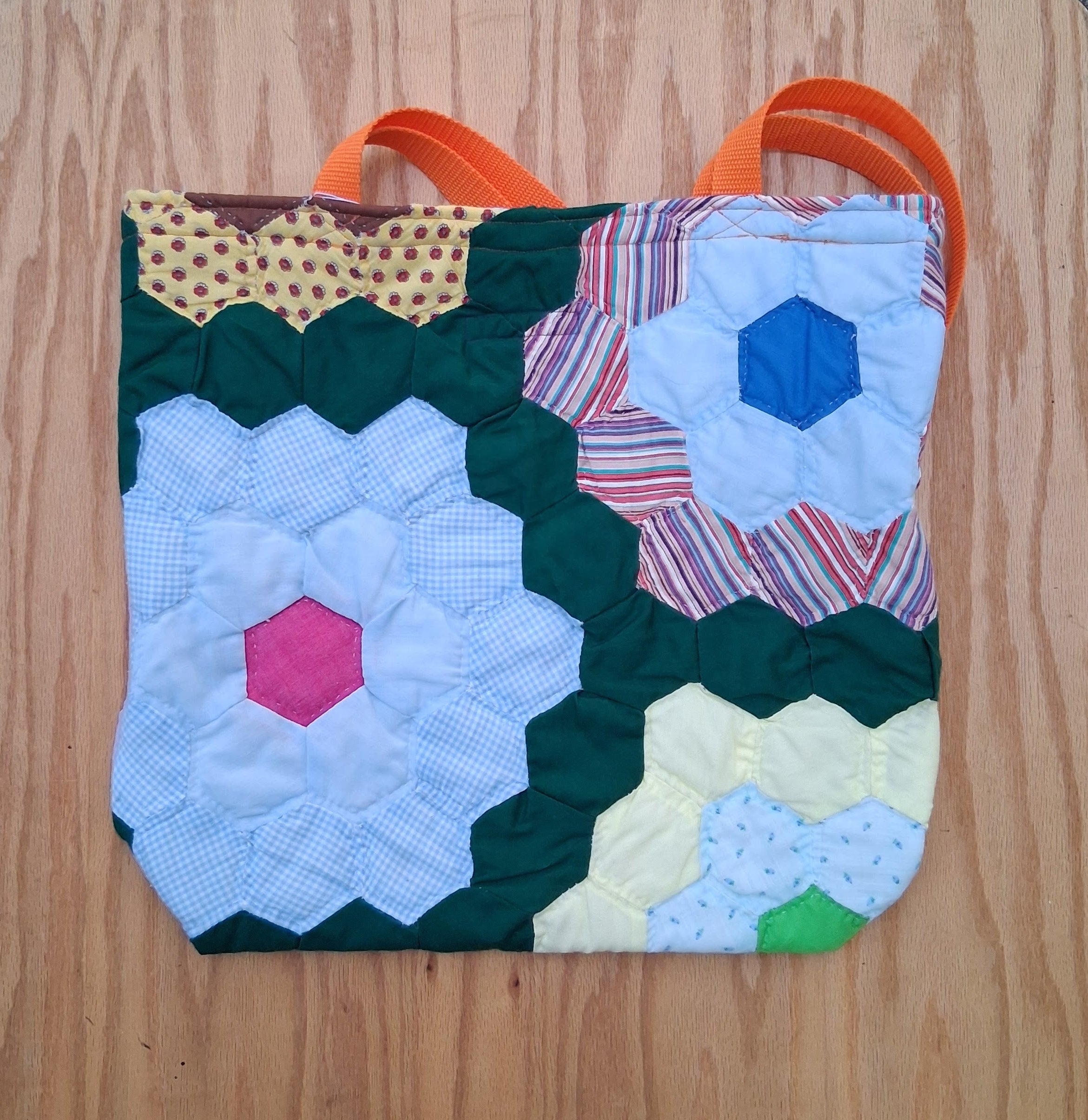 Green, floral, quilt tote bag