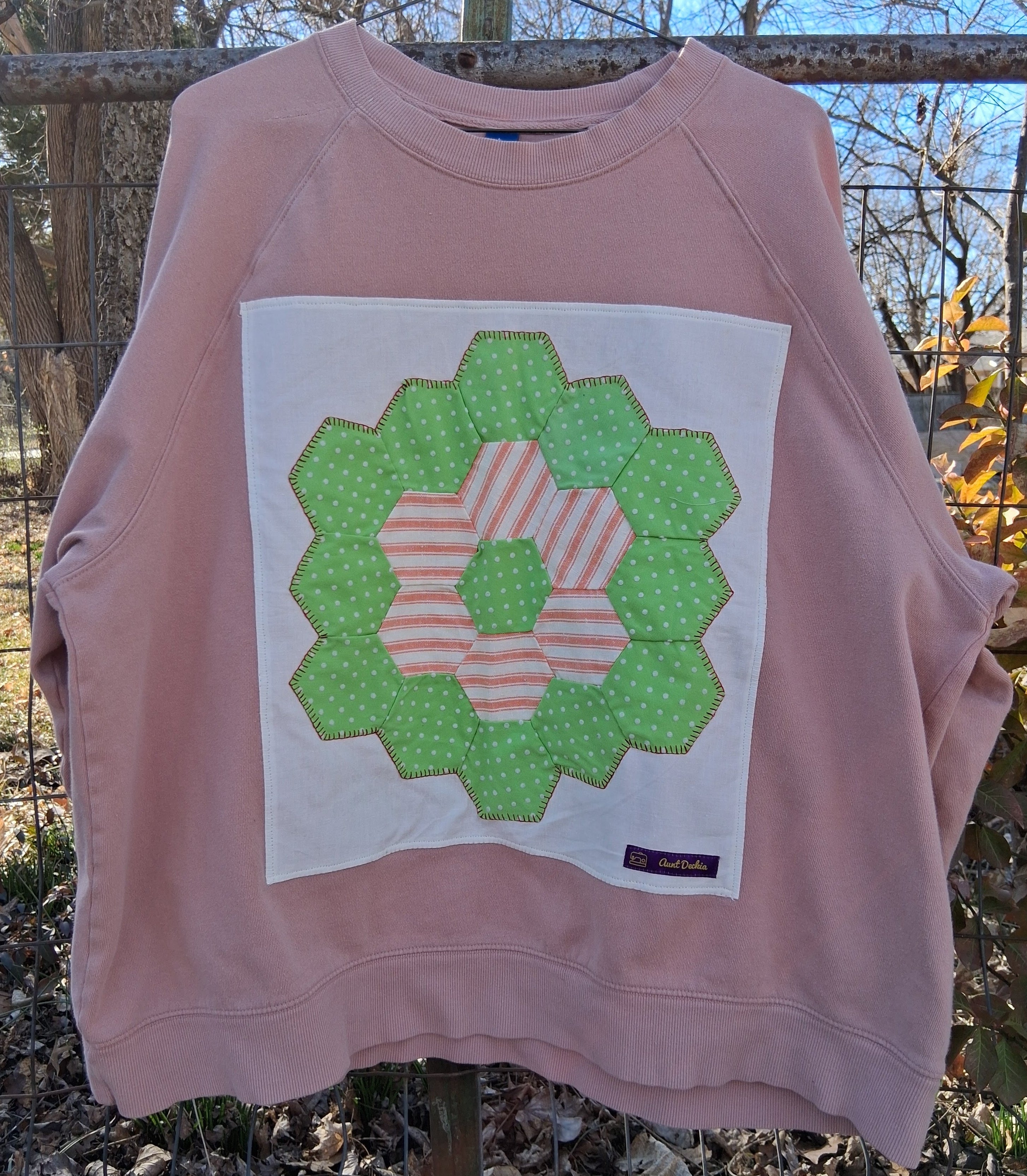 green polka hex