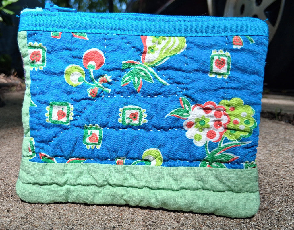 Floral quilt zipper pouch