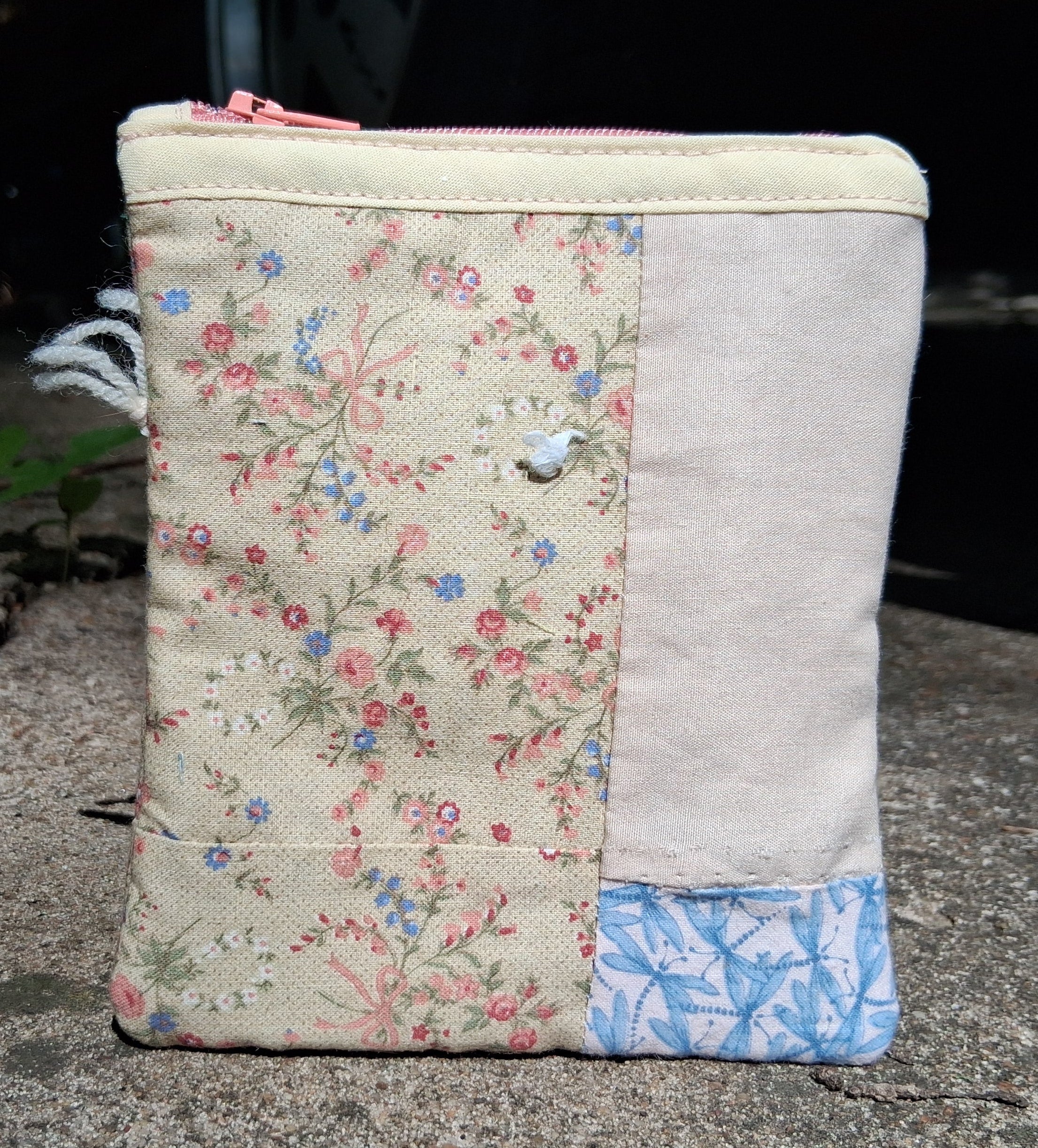 Lightweight quilted zipper pouch