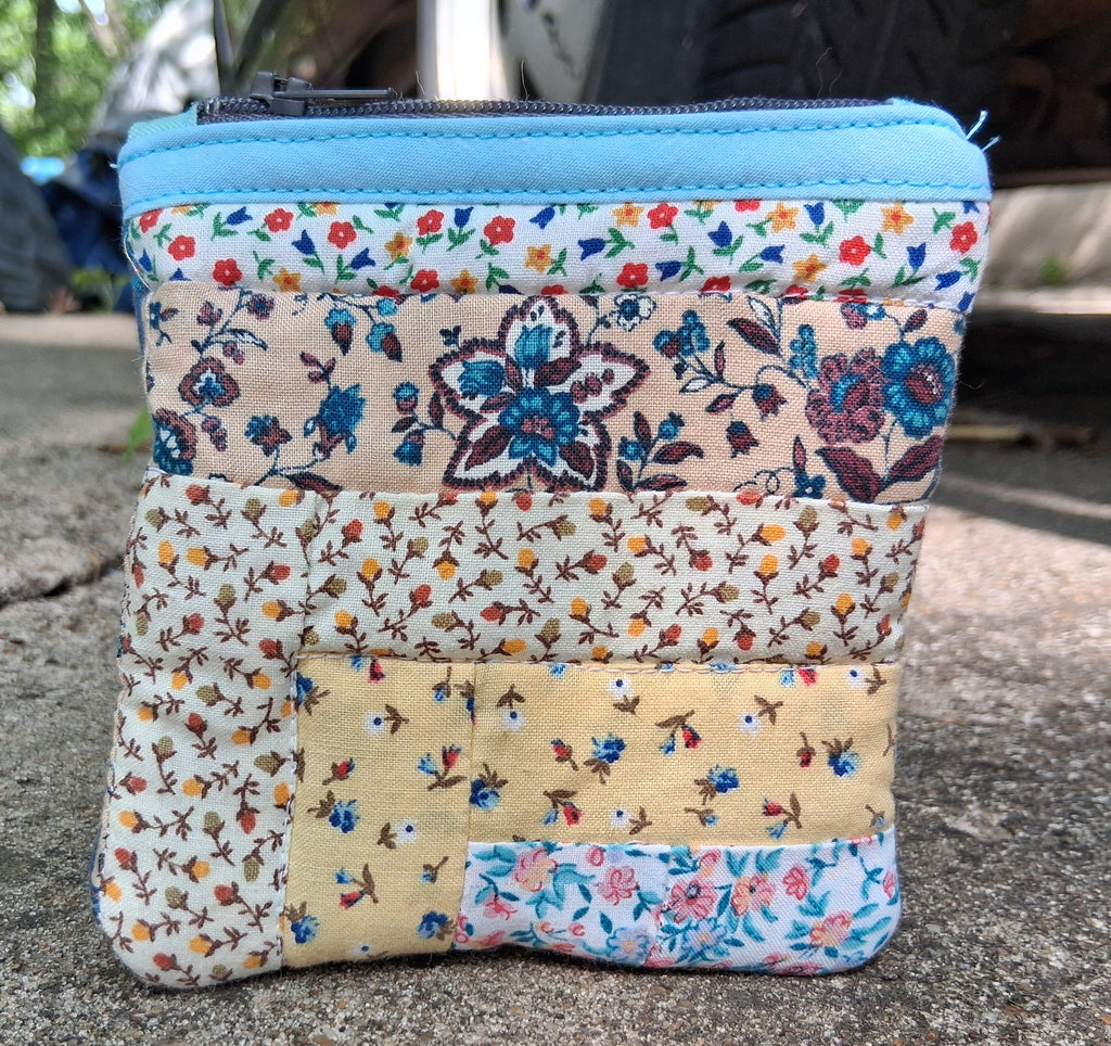 Log cabin quilted pouch