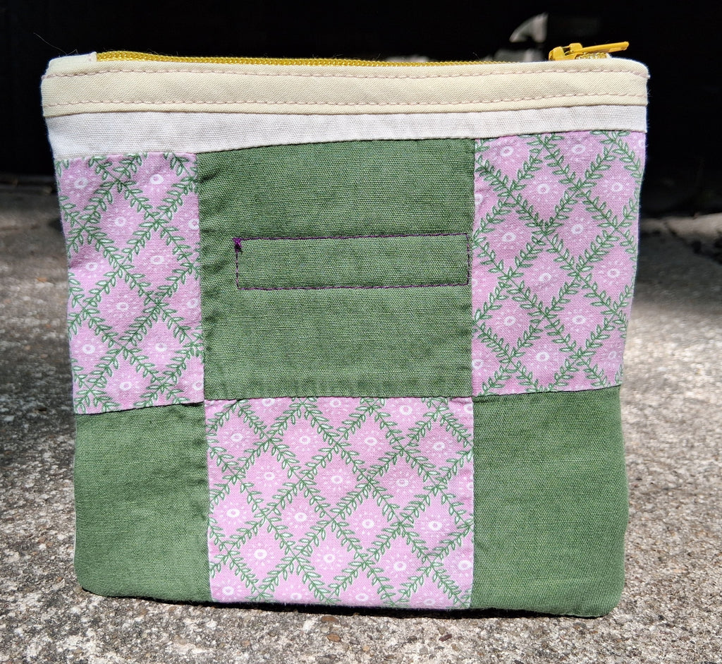 Patchwork quilt zipper pouch