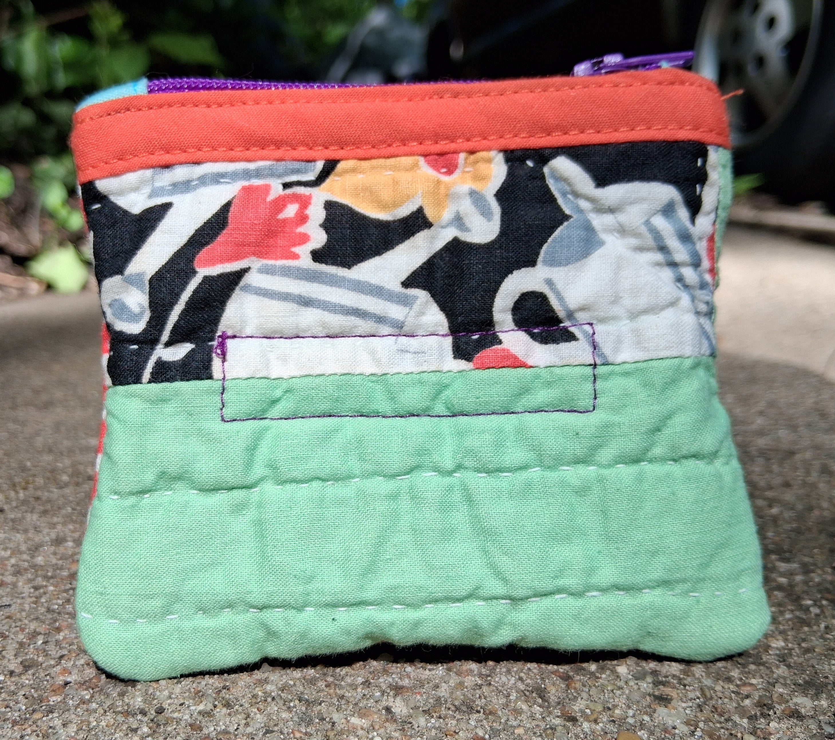 Floral quilt zipper pouch