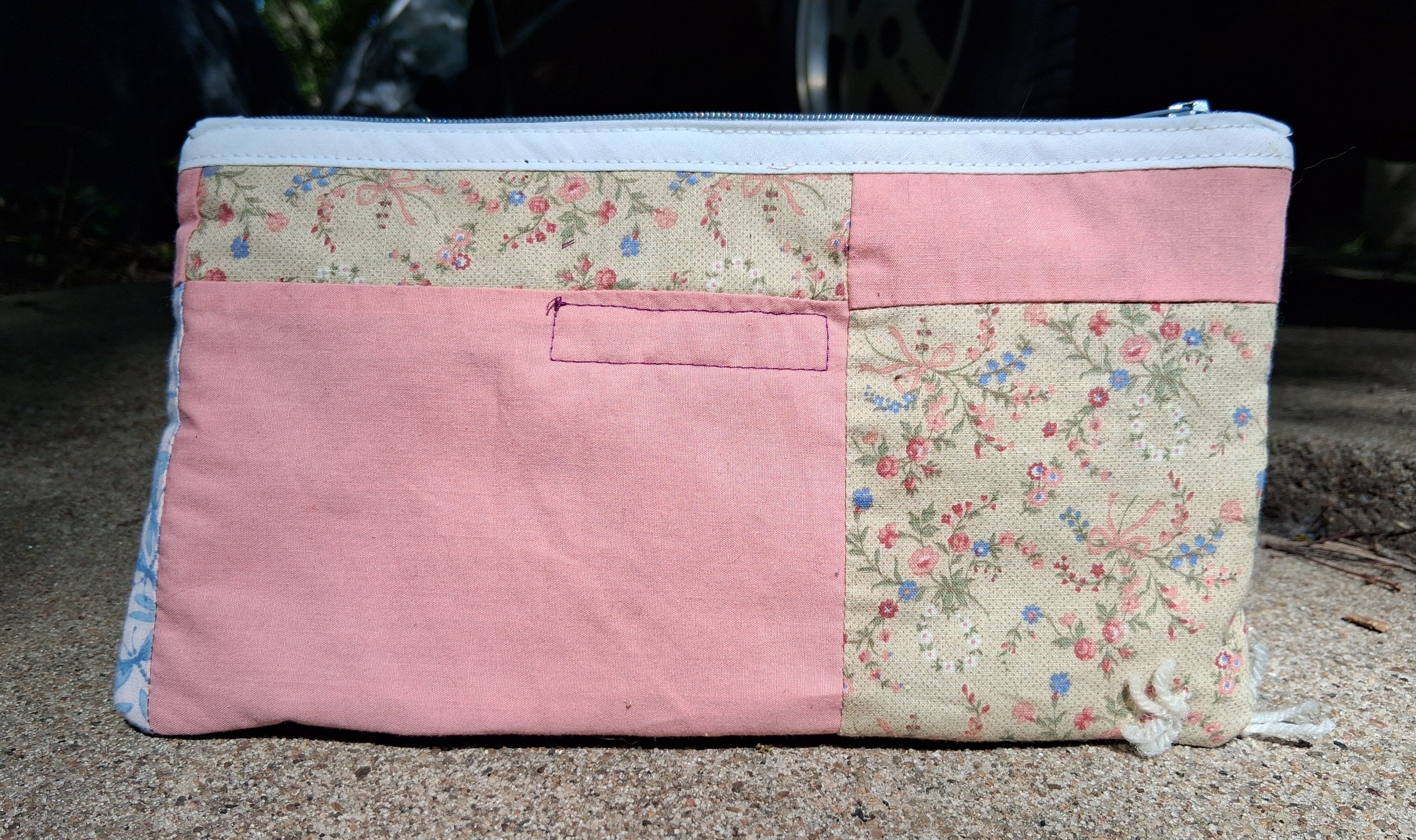 Lightweight quilted zipper pouch