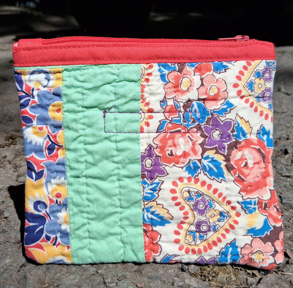 Floral quilt zipper pouch