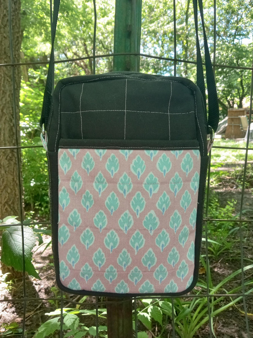 black and diamond crossbody bag